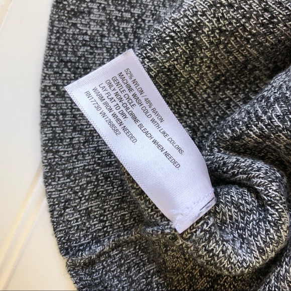 Black and Gray Sweater - Picture 4 of 4